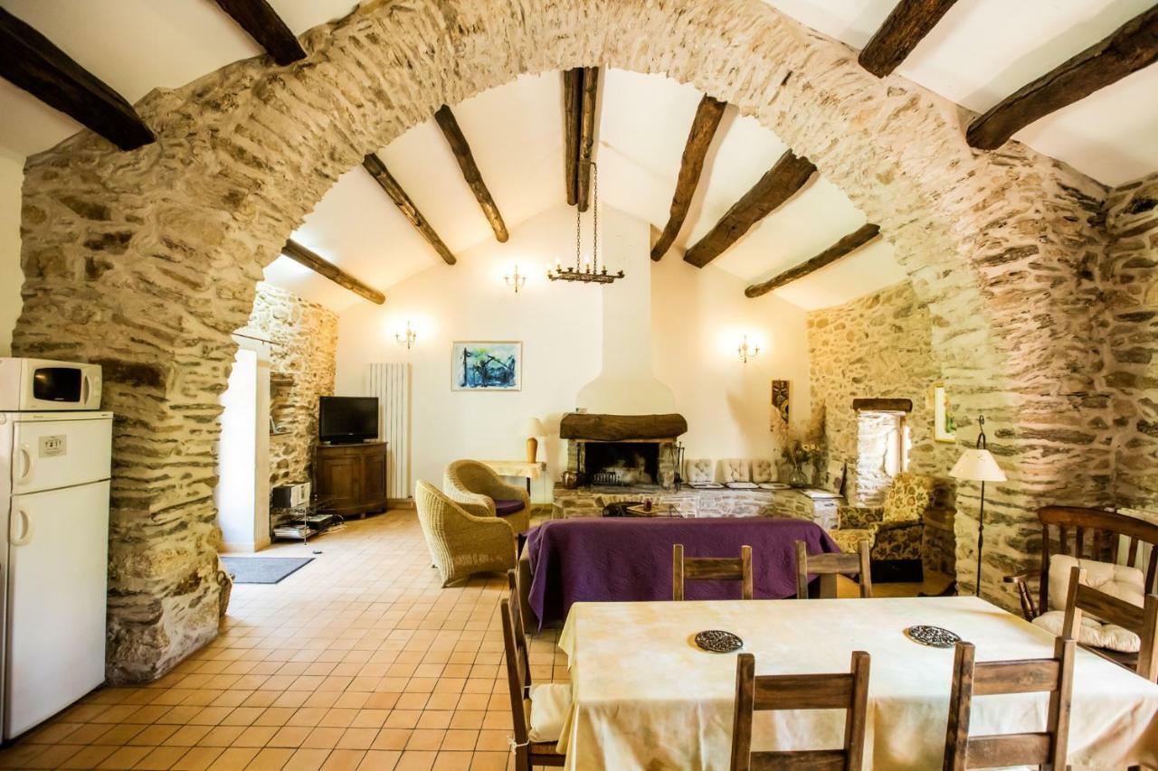 Chateau De Colombieres Sur Orb エクステリア 写真